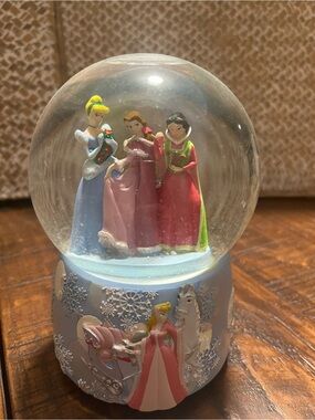 Disney White and Black Music Box Base - Enesco Licensed